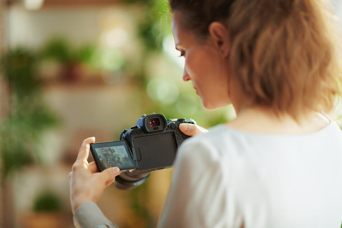 Natural Light Photography Tutorial from iPhotography