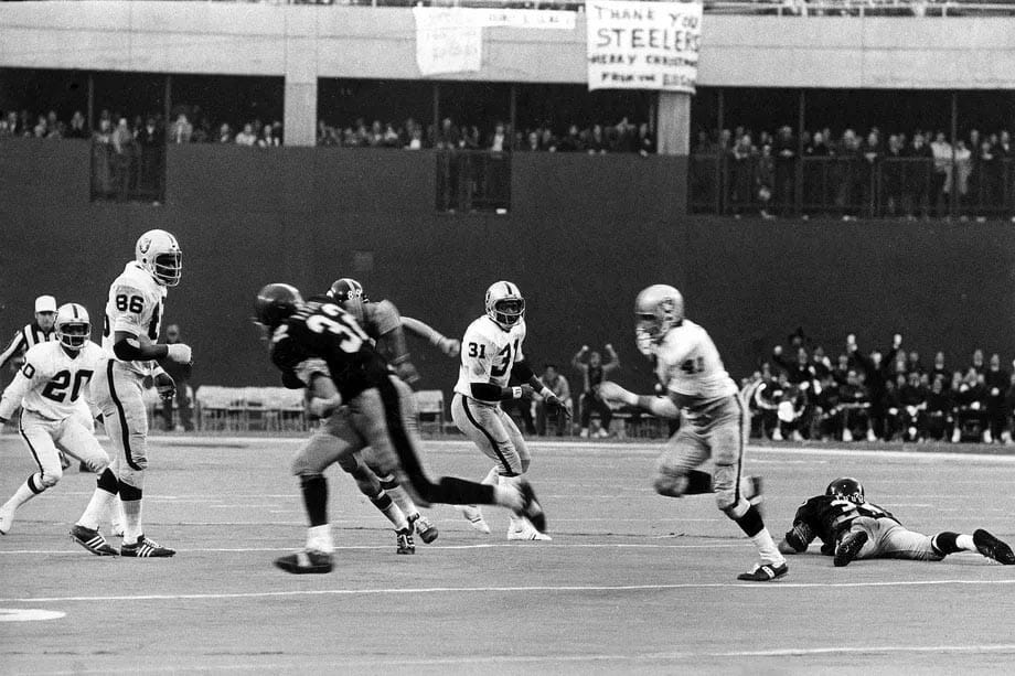 Copyright Photo by Dick Raphael Sports Illustrated via Getty Images